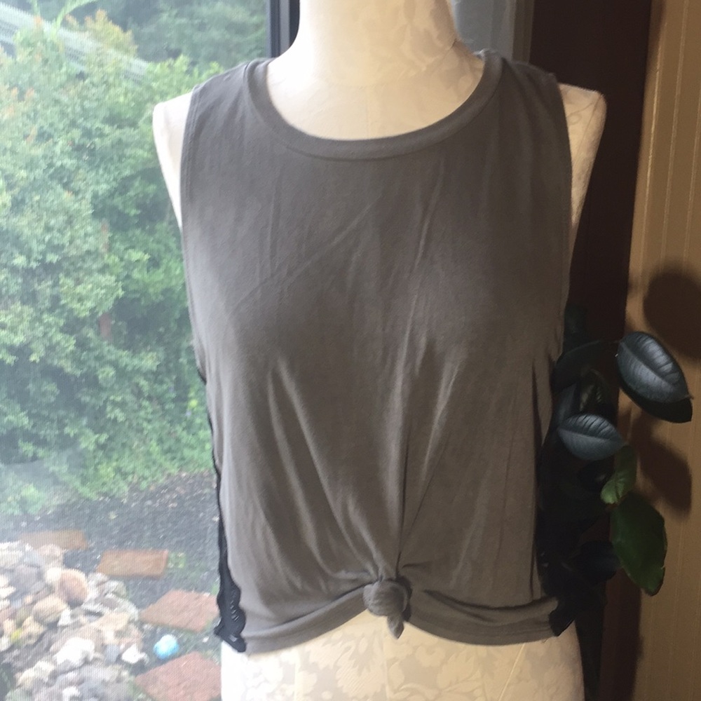 Raggs to‎ riches gray tank top with black fringe side panels size medium
